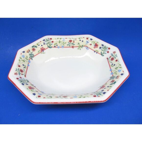 Johnson Brothers Heritage Enchantment  9" Vegetable Serving Bowl - Picture 4 of 10